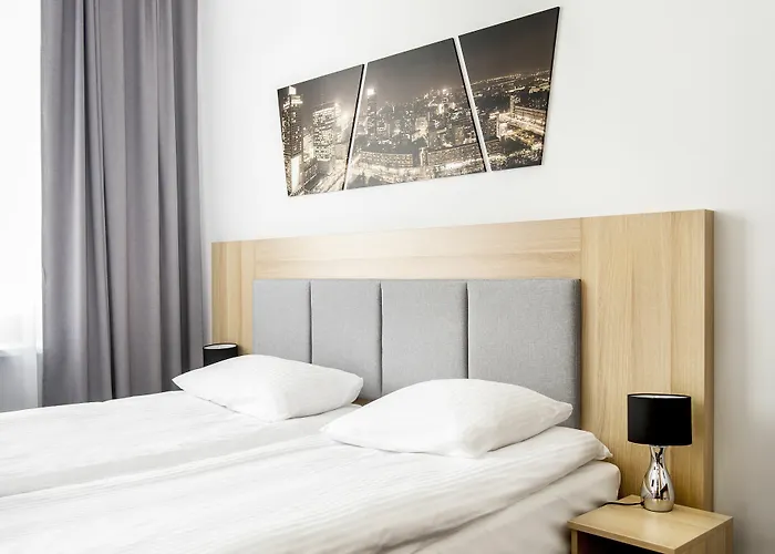 Hotel Waw Airport Okęcie 2*