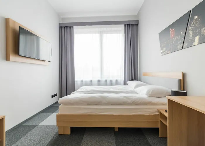 Waw Airport Okęcie 2* Warszawa