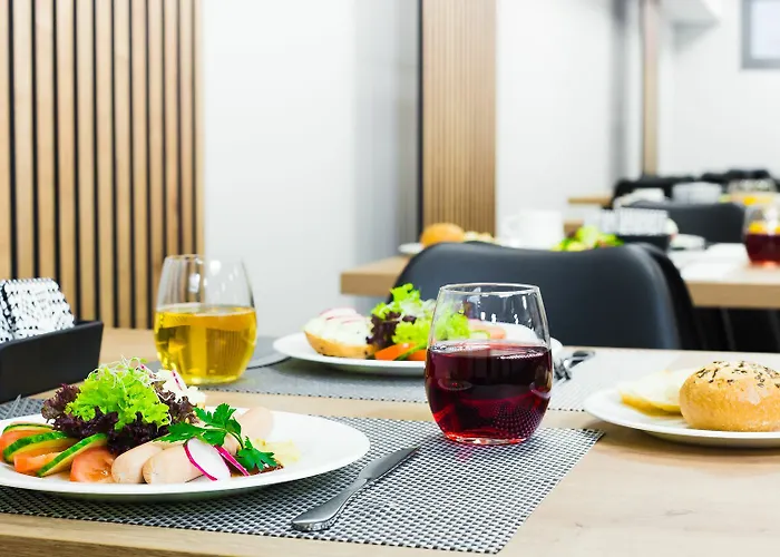 Waw Airport Okęcie 2* Warszawa