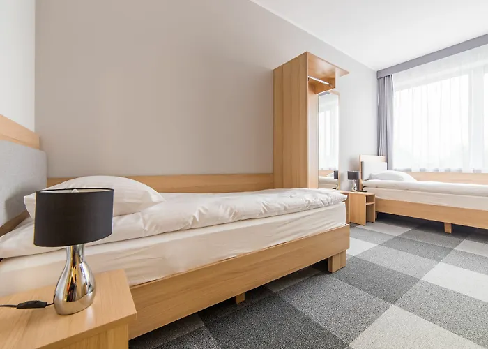 Hotel Waw Airport Okęcie 2*