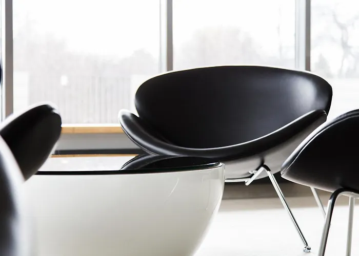 Hotel Waw Airport Okęcie 2*