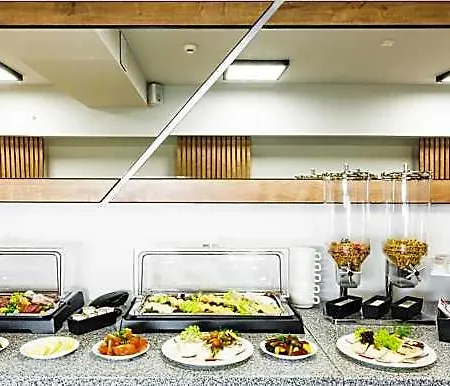 Waw Airport Okecie Hotel 2*