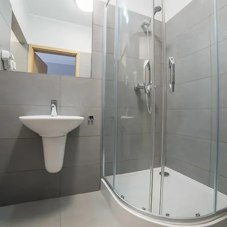 Waw Airport Okecie Hotel