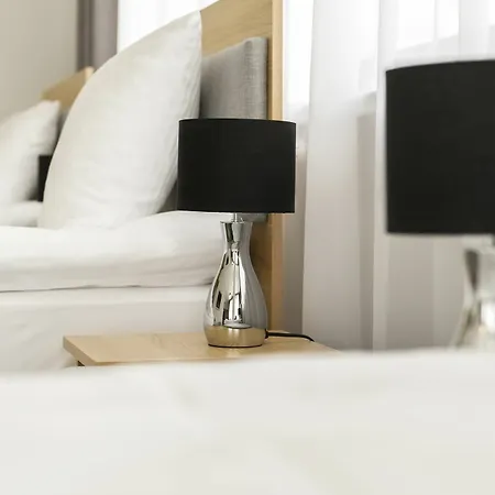 哇奥科西机场酒店 2*