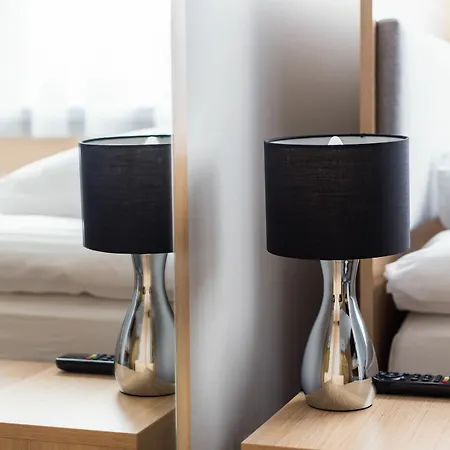 哇奥科西机场酒店 2*