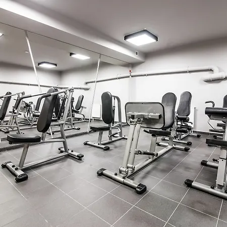 哇奥科西机场酒店 2*