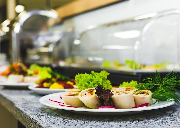 Waw Airport Okecie 2* وارسو