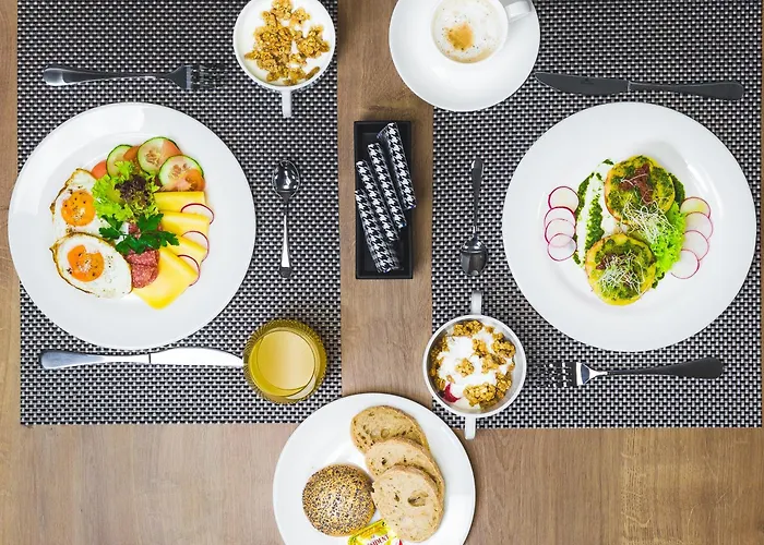 Waw Airport Okecie 2*